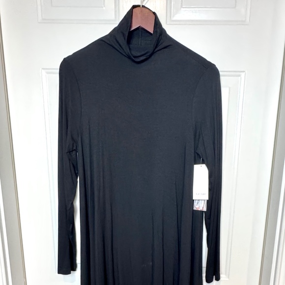 NWT Karen Kane Funnel Neck Black Swing Dress, Size Medium - Picture 1 of 7